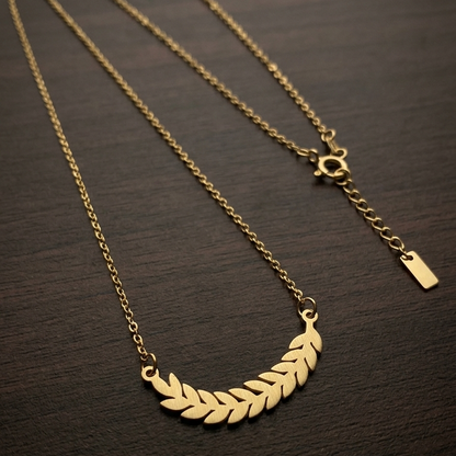 Aesthetic Leaf Necklace | Everyday jewellery | Sweet gift