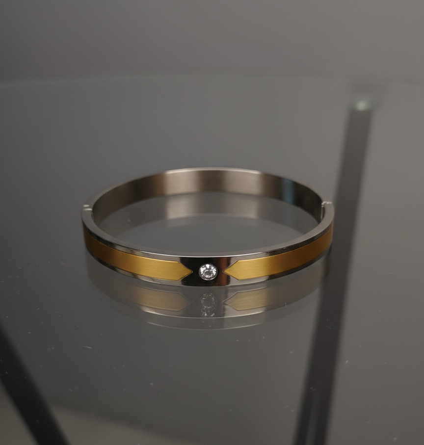 Golden Love: Green Stone Pendant & Two-Tone Bracelet |Couple jewellery