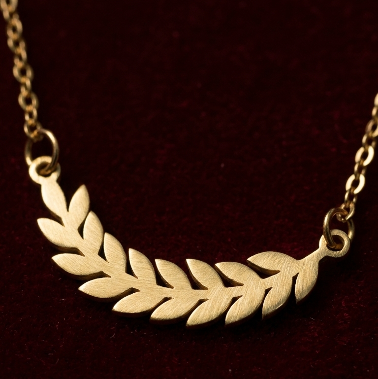 Aesthetic Leaf Necklace | Everyday jewellery | Sweet gift