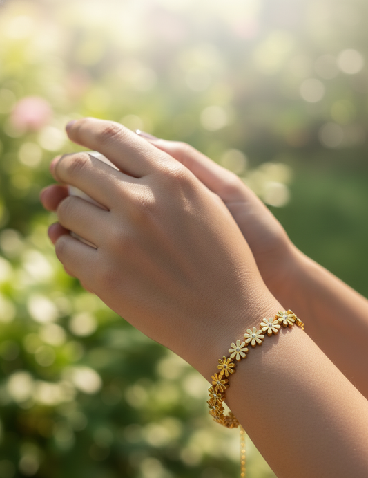GL: 18K-Gold Plated Floral Charm Bracelet for Women