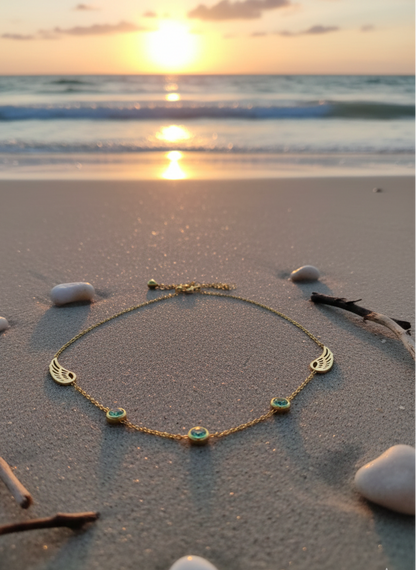 GL: 18k Gold-Plated Leaf Accent Necklace for Women