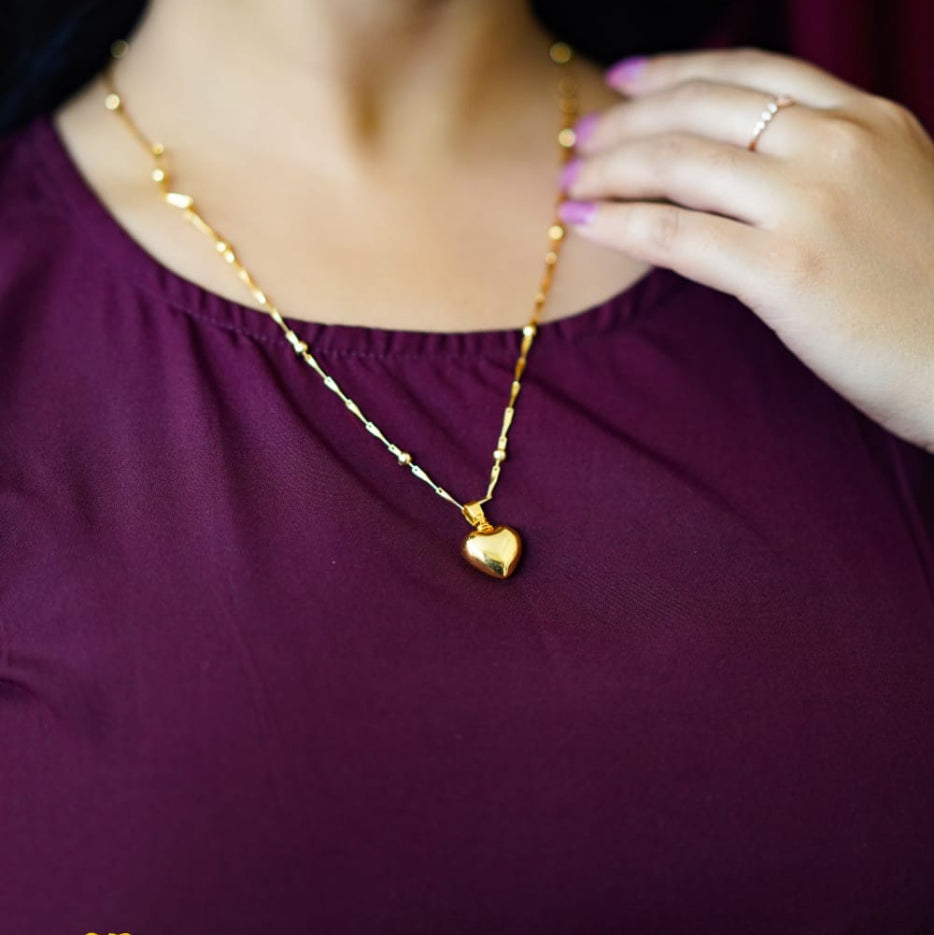 GL: Golden Love Anti-Tarnish Puffed Pendant with Chain