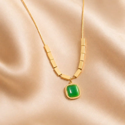 Trendy Green Stone Pendant Necklace for girls